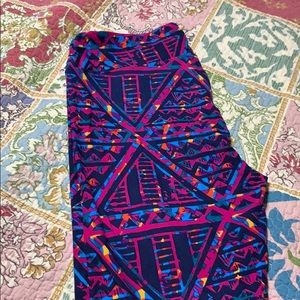 Lularoe Tall and Curvy leggings never worn